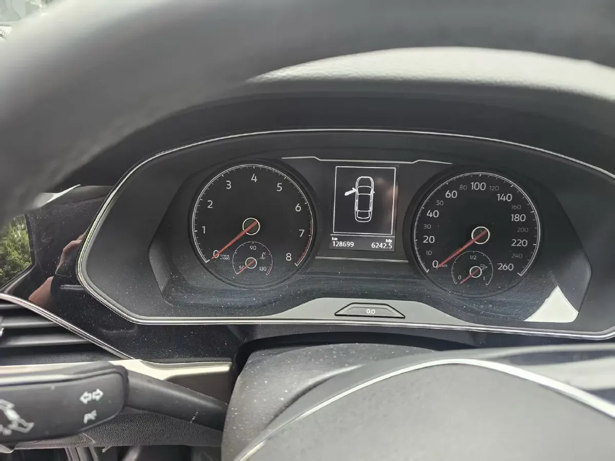 2020 Volkswagen Passat 2.0T 186HP L4 7DCT,autocango,china used car exporter,china ev exporter,chinese used car exporter,chinese used ev exporter