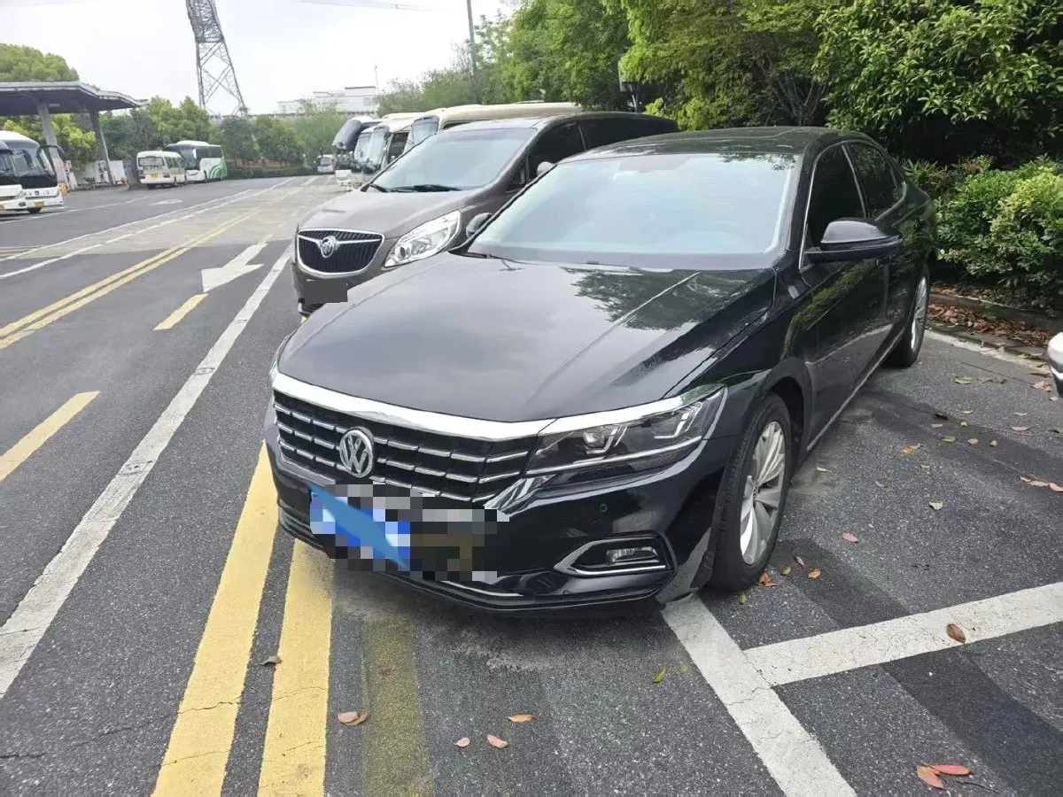 2020 Volkswagen Passat 2.0T 186HP L4 7DCT,autocango,china used car exporter,china ev exporter,chinese used car exporter,chinese used ev exporter