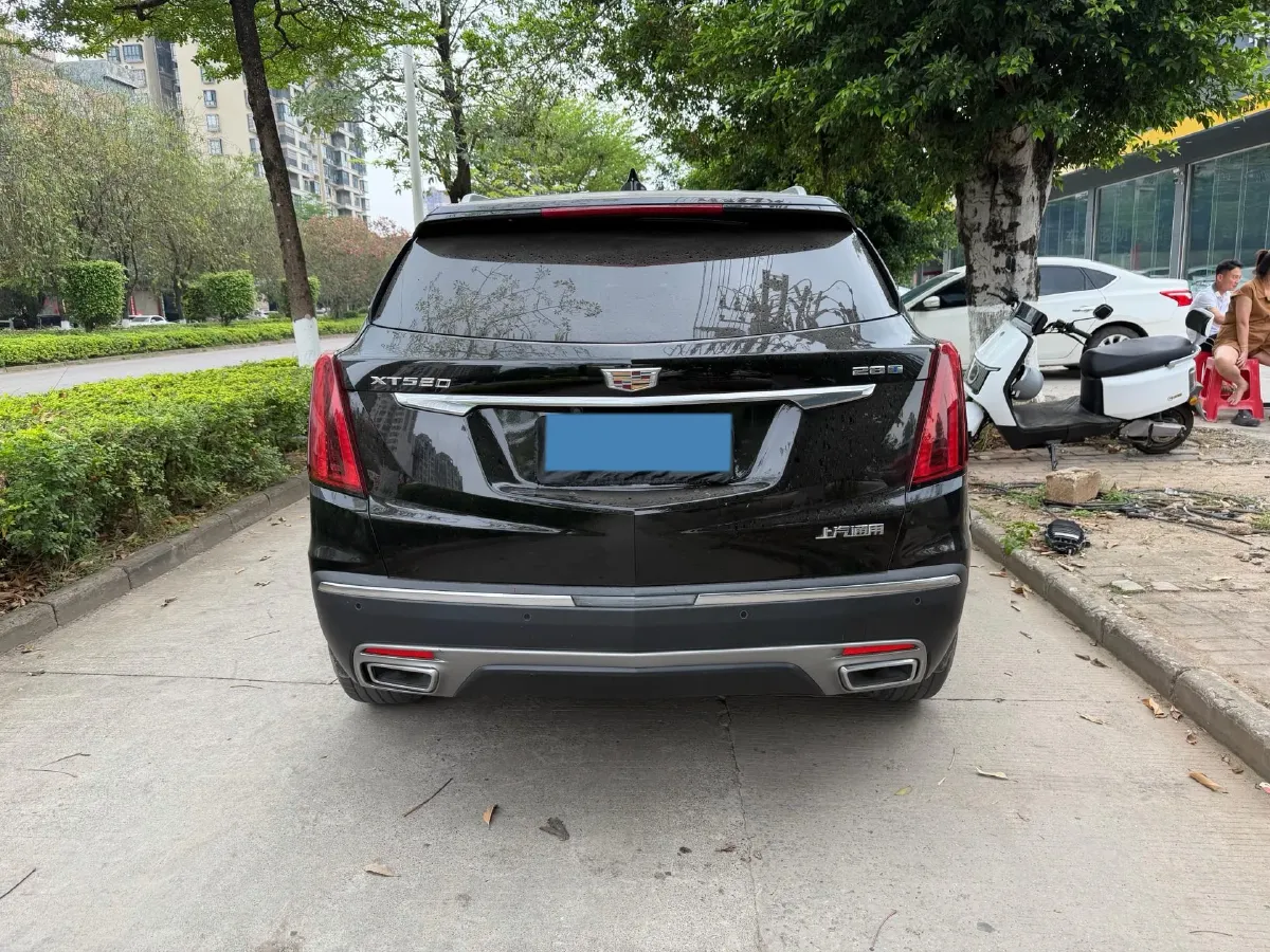 2022 Cadillac XT5 2.0T 237HP L4 9AT,autocango,china used car exporter,china ev exporter,chinese used car exporter,chinese used ev exporter