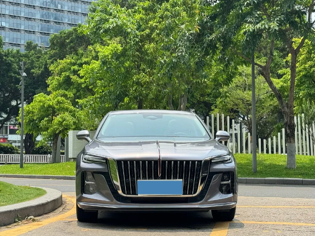 2023 HongQi H5 2.0T 224HP L4 8AT,autocango,china used car exporter,china ev exporter,chinese used car exporter,chinese used ev exporter