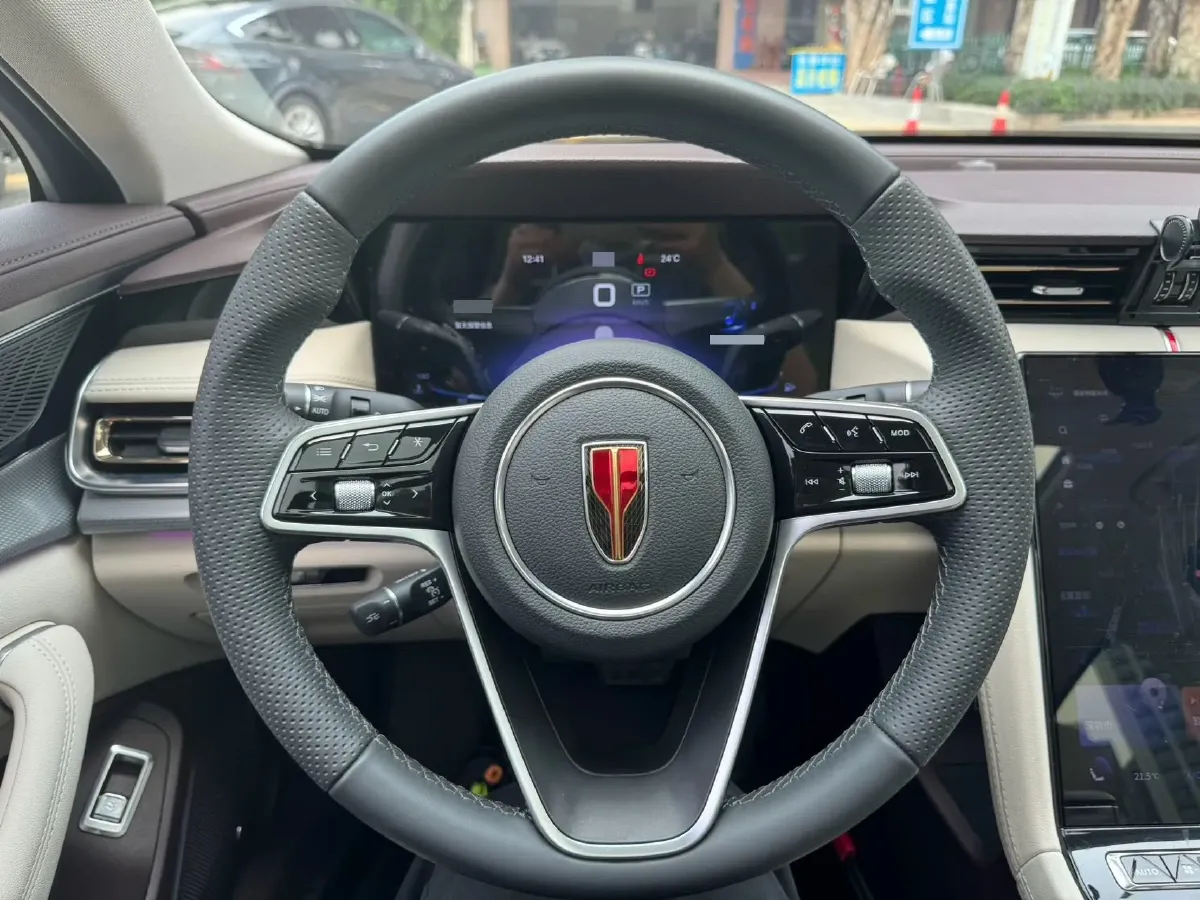 2023 HongQi H5 2.0T 224HP L4 8AT,autocango,china used car exporter,china ev exporter,chinese used car exporter,chinese used ev exporter