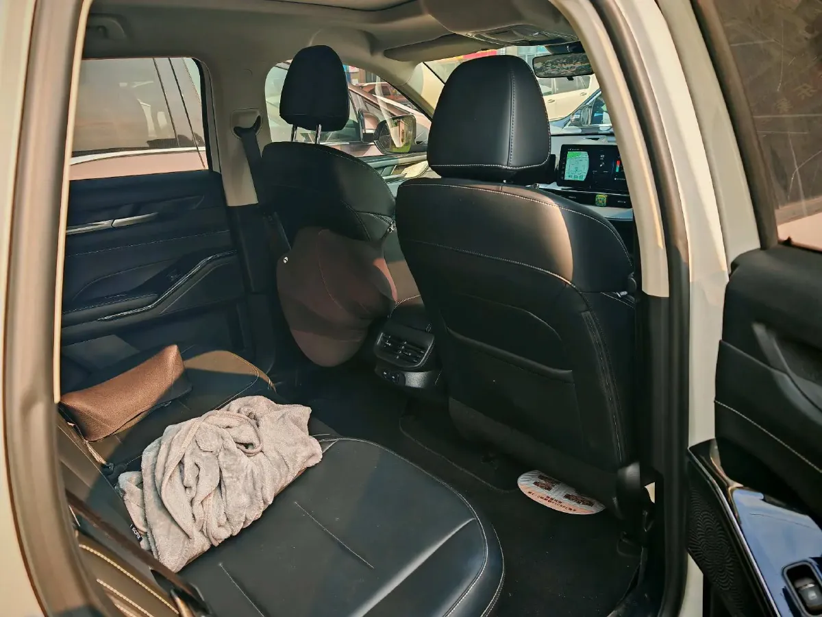 2021 Haval H6 1.5T 169HP L4 7DCT,autocango,china used car exporter,china ev exporter,chinese used car exporter,chinese used ev exporter