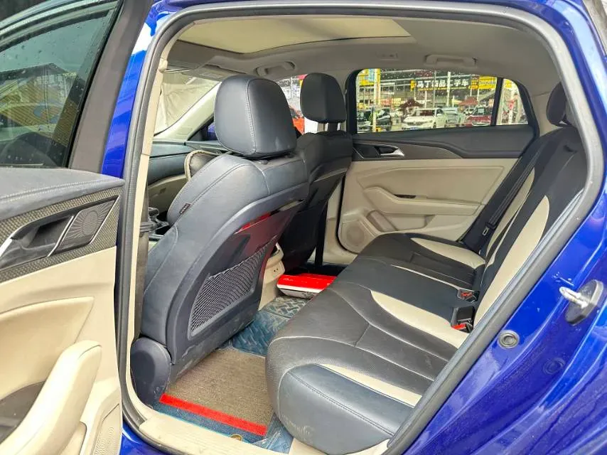 2020 HongQi H5 1.8T 197HP L4 6AT,autocango,china used car exporter,china ev exporter,chinese used car exporter,chinese used ev exporter