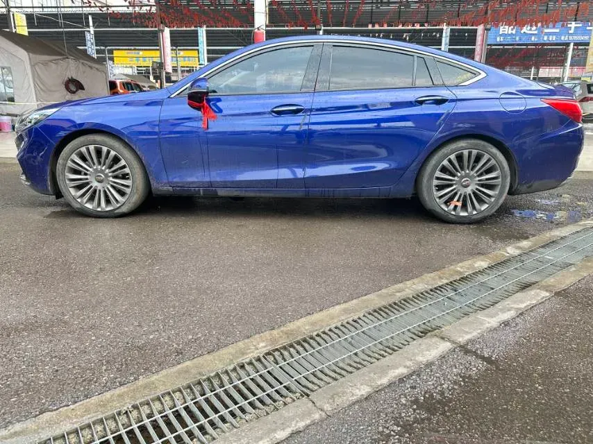 2020 HongQi H5 1.8T 197HP L4 6AT,autocango,china used car exporter,china ev exporter,chinese used car exporter,chinese used ev exporter