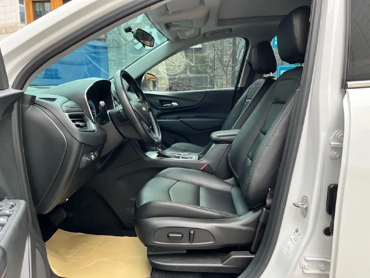 2019 Chevrolet Equinox 1.5T 169HP L4 6AT,autocango,china used car exporter,china ev exporter,chinese used car exporter,chinese used ev exporter