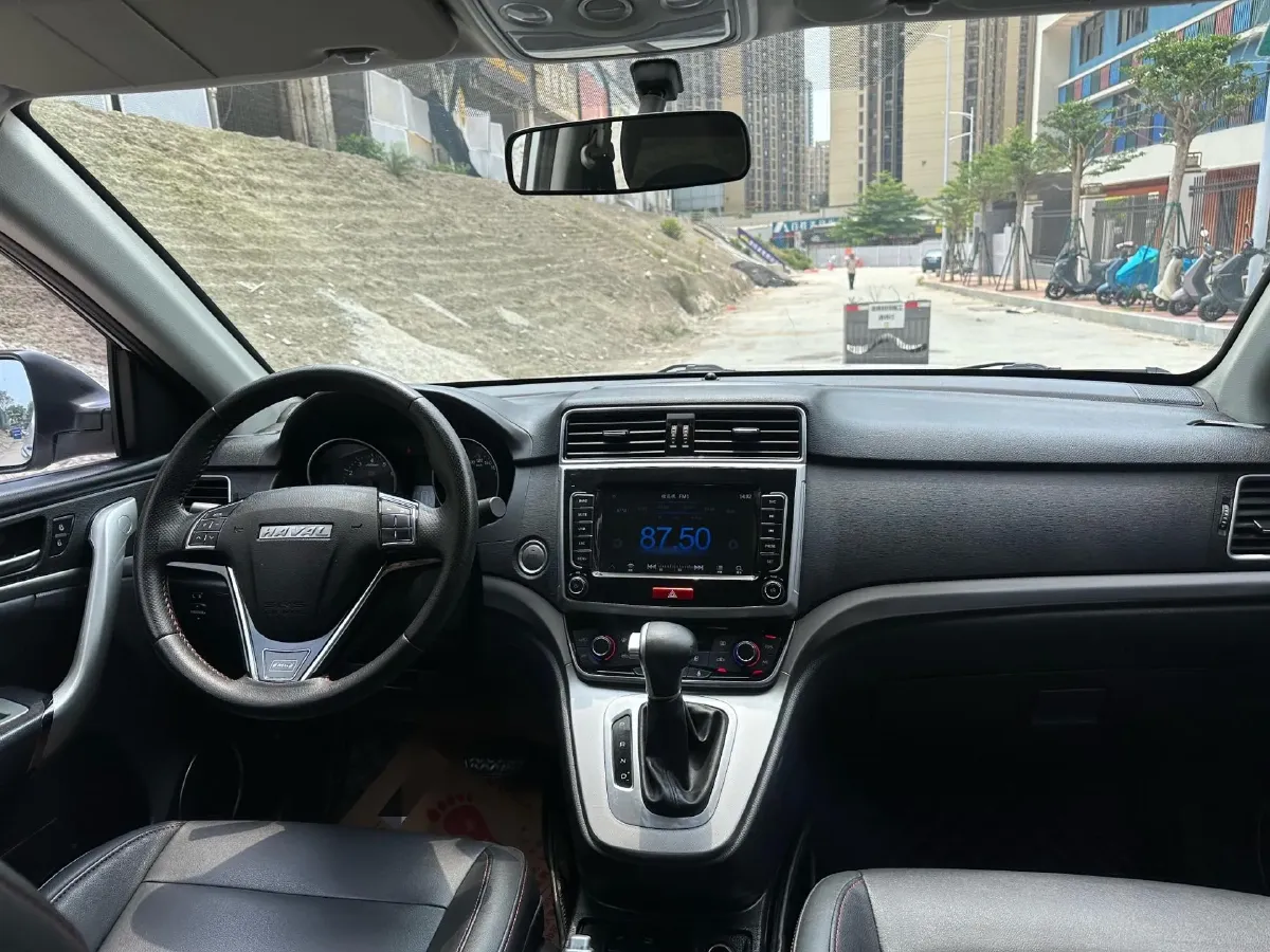 2019 Haval M6 1.5T 150HP L4 7DCT,autocango,china used car exporter,china ev exporter,chinese used car exporter,chinese used ev exporter
