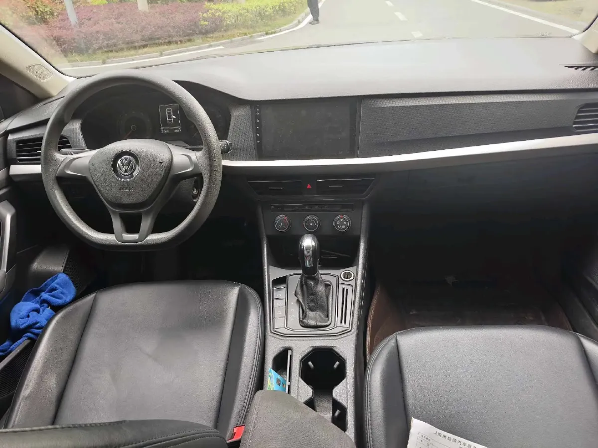 2019 Volkswagen T-Cross 1.5L 113HP L4 6AT,autocango,china used car exporter,china ev exporter,chinese used car exporter,chinese used ev exporter