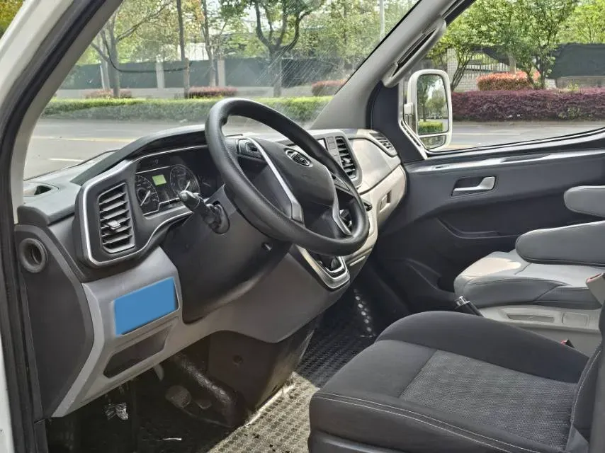 2023 MAXUS Interstellar 2.0T 143HP L4 6MT,autocango,china used car exporter,china ev exporter,chinese used car exporter,chinese used ev exporter