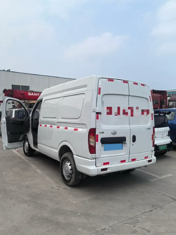 2019 MAXUS XinTu V80 2.0T 139HP L4 6MT,autocango,china used car exporter,china ev exporter,chinese used car exporter,chinese used ev exporter
