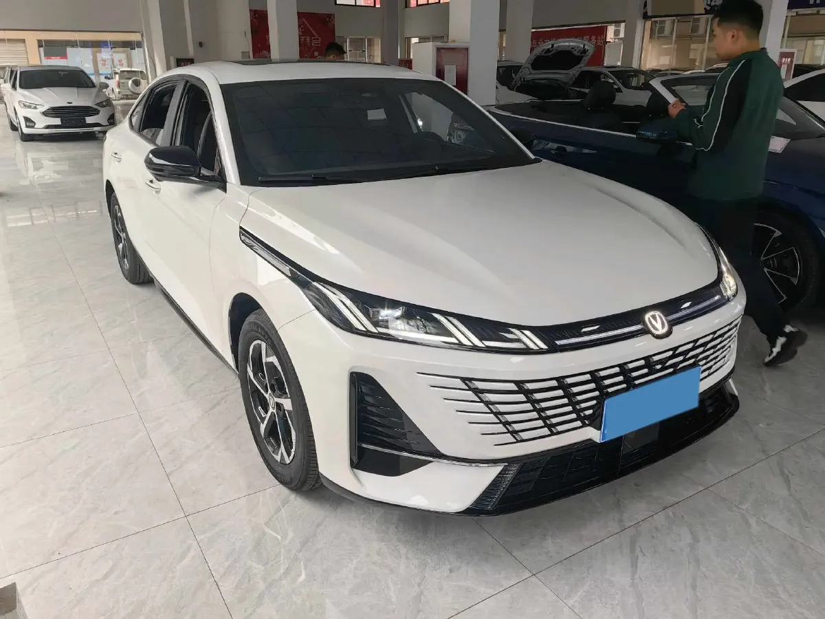 2026 ChangAn Eado 1.5T 192HP L4 7DCT,autocango,china used car exporter,china ev exporter,chinese used car exporter,chinese used ev exporter