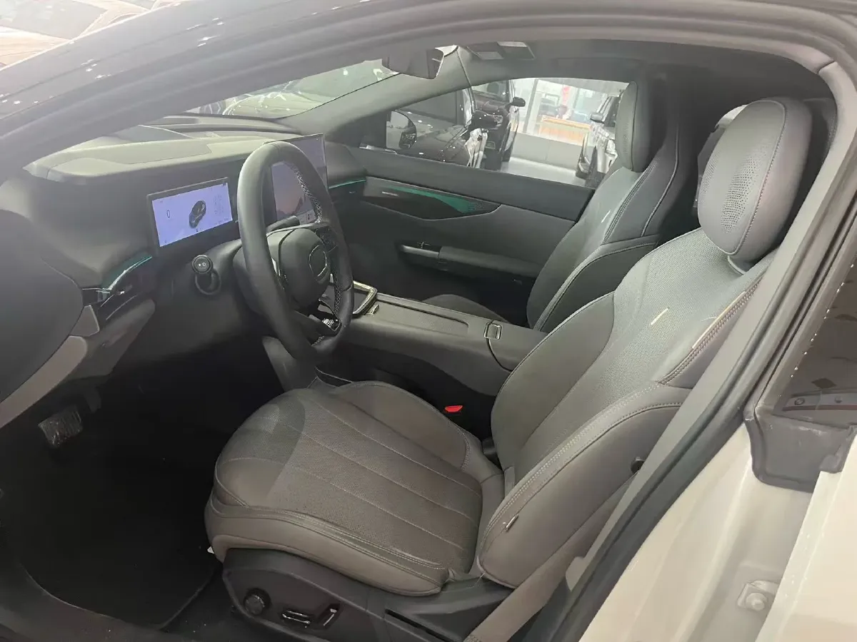 2024 LYNK&CO 07 EM-P 1.5T 163HP L4 3DHT PHEV 18.99KWH,autocango,china used car exporter,china ev exporter,chinese used car exporter,chinese used ev exporter