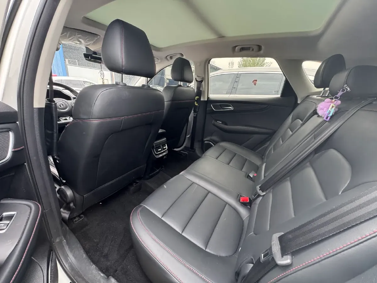 2021 MG Pilot 1.5T 173HP L4 6MT,autocango,china used car exporter,china ev exporter,chinese used car exporter,chinese used ev exporter