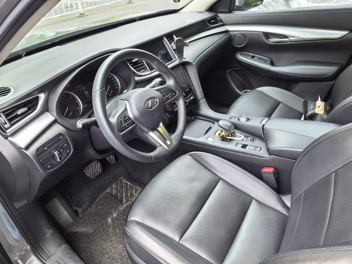 2020 Infiniti QX50 2.0T 272HP L4 CVT,autocango,china used car exporter,china ev exporter,chinese used car exporter,chinese used ev exporter