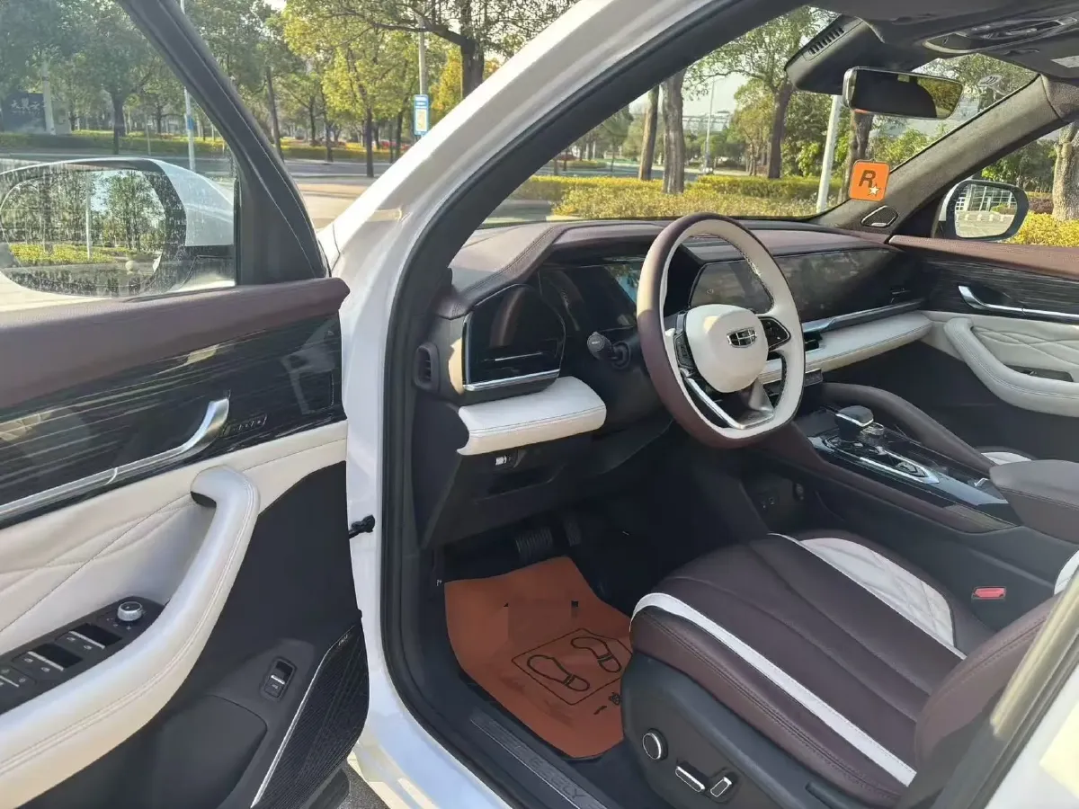 2021 Geely Monjaro 2.0T 218HP L4 7DCT,autocango,china used car exporter,china ev exporter,chinese used car exporter,chinese used ev exporter