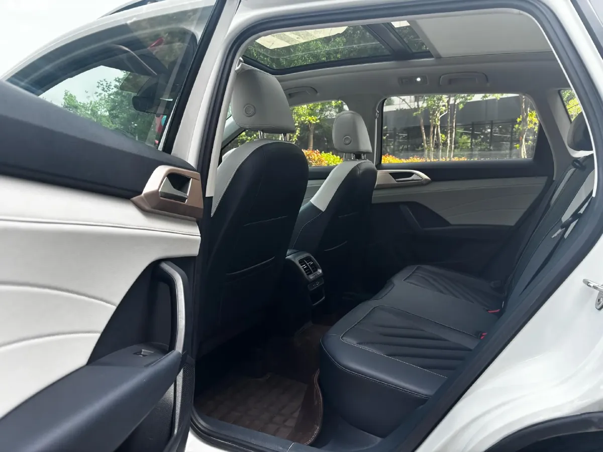 2023 Volkswagen Tharu 1.5T 160HP L4 7DCT,autocango,china used car exporter,china ev exporter,chinese used car exporter,chinese used ev exporter