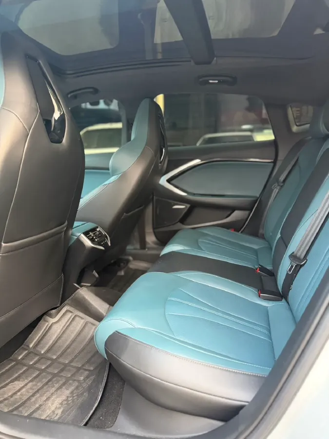 2025 MG 7 2.0T 261HP L4 9AT,autocango,china used car exporter,china ev exporter,chinese used car exporter,chinese used ev exporter