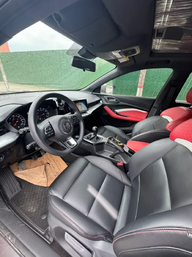 2021 MG 5 1.5L 120HP L4 5MT,autocango,china used car exporter,china ev exporter,chinese used car exporter,chinese used ev exporter