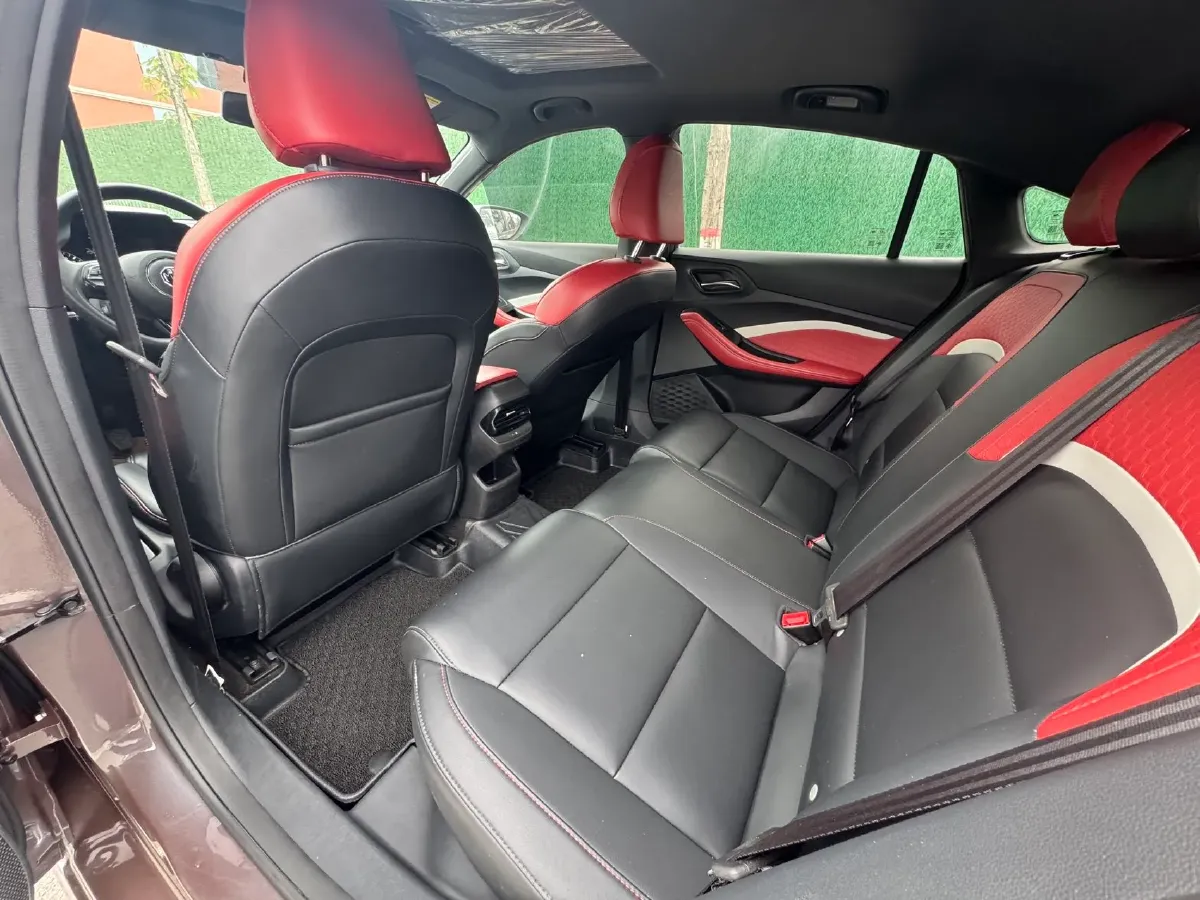 2021 MG 5 1.5L 120HP L4 5MT,autocango,china used car exporter,china ev exporter,chinese used car exporter,chinese used ev exporter