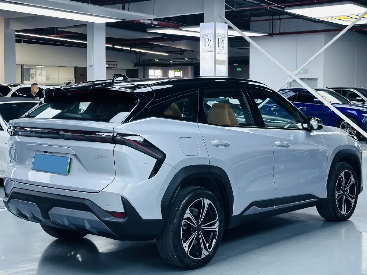 2024 Geely Galaxy L7 1.5T 163HP L4 3DHT PHEV 18.7KWH,autocango,china used car exporter,china ev exporter,chinese used car exporter,chinese used ev exporter