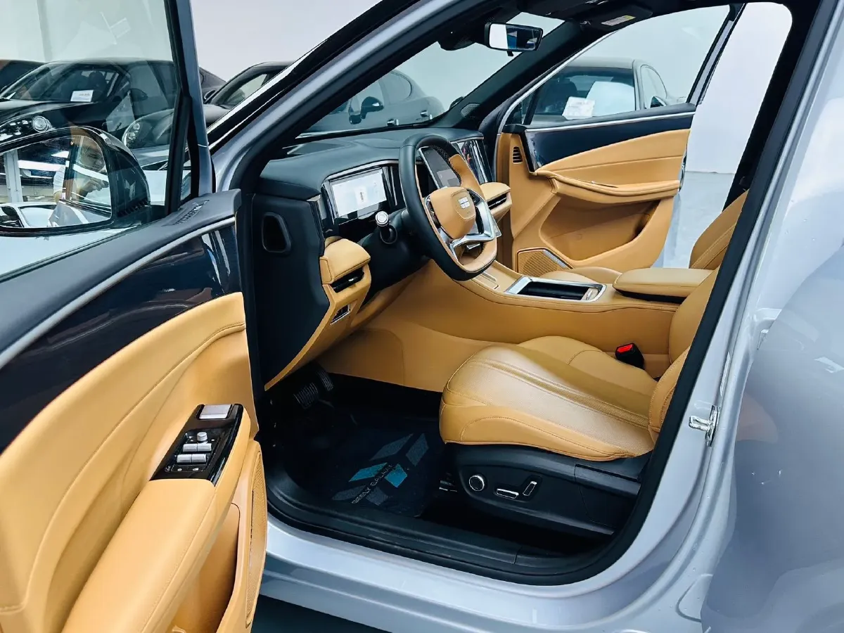 2024 Geely Galaxy L7 1.5T 163HP L4 3DHT PHEV 18.7KWH,autocango,china used car exporter,china ev exporter,chinese used car exporter,chinese used ev exporter