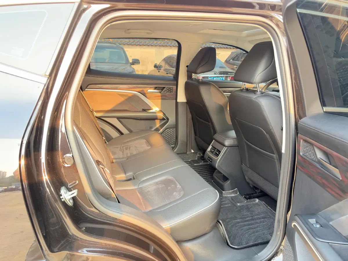 2023 Haval H6 1.5T 150HP L4 7DCT,autocango,china used car exporter,china ev exporter,chinese used car exporter,chinese used ev exporter