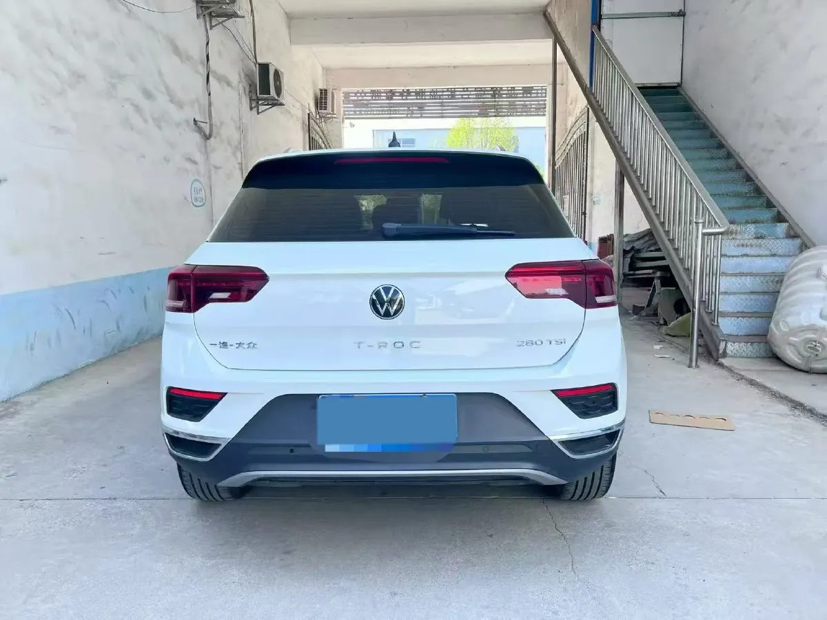 2022 Volkswagen T-Roc 1.4T 150HP L4 7DCT,autocango,china used car exporter,china ev exporter,chinese used car exporter,chinese used ev exporter