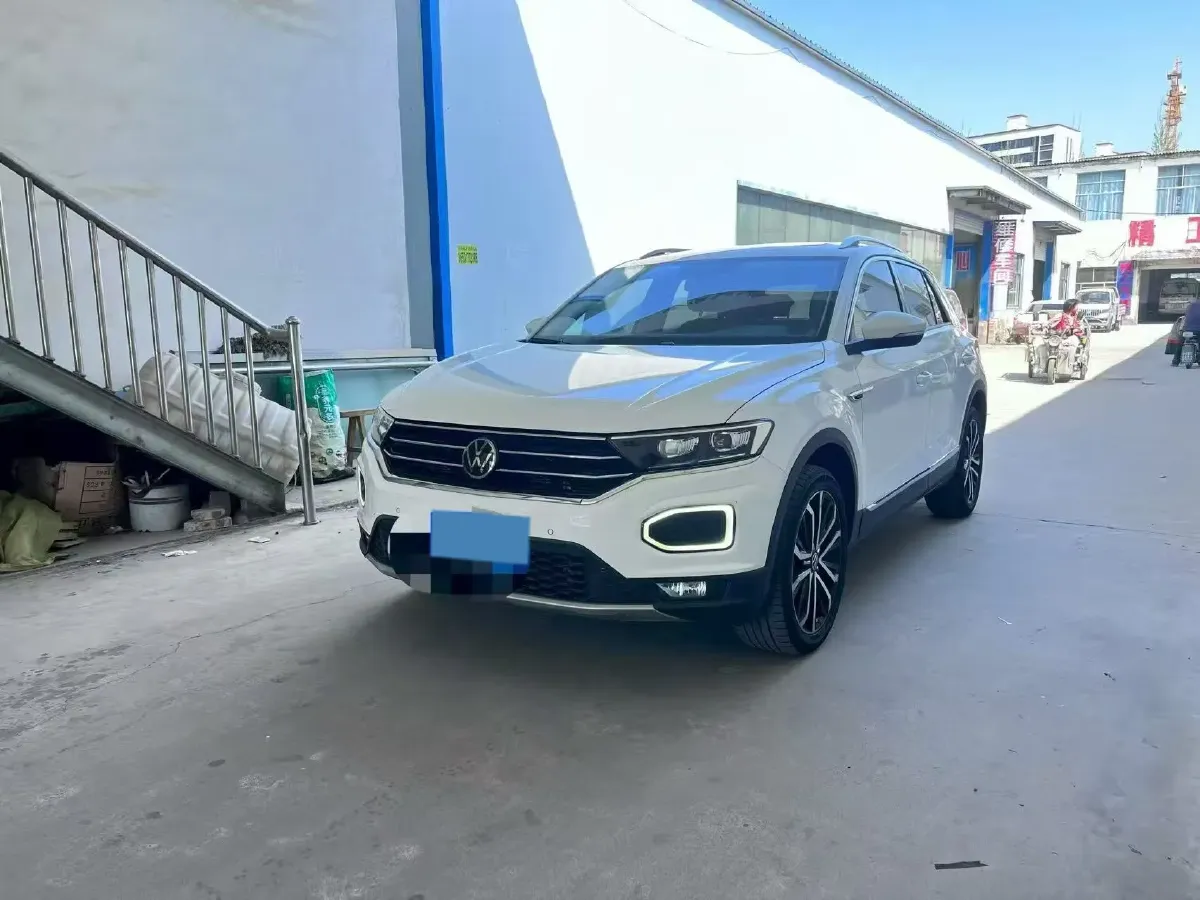 2022 Volkswagen T-Roc 1.4T 150HP L4 7DCT,autocango,china used car exporter,china ev exporter,chinese used car exporter,chinese used ev exporter