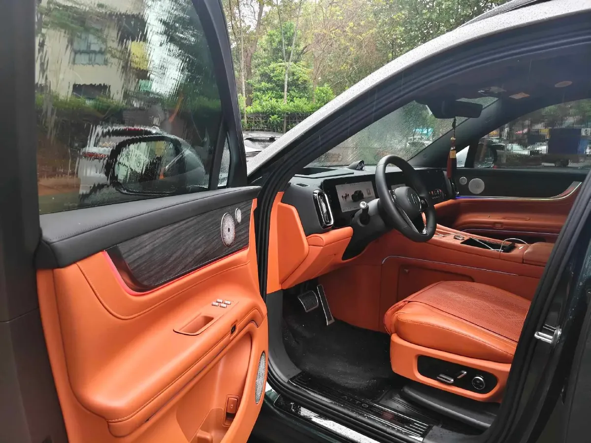 2024 AITO AITO M9 1.5T 152HP L4 REEV 42KWH,autocango,china used car exporter,china ev exporter,chinese used car exporter,chinese used ev exporter