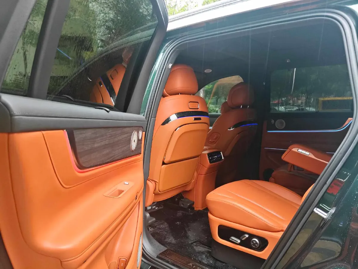 2024 AITO AITO M9 1.5T 152HP L4 REEV 42KWH,autocango,china used car exporter,china ev exporter,chinese used car exporter,chinese used ev exporter