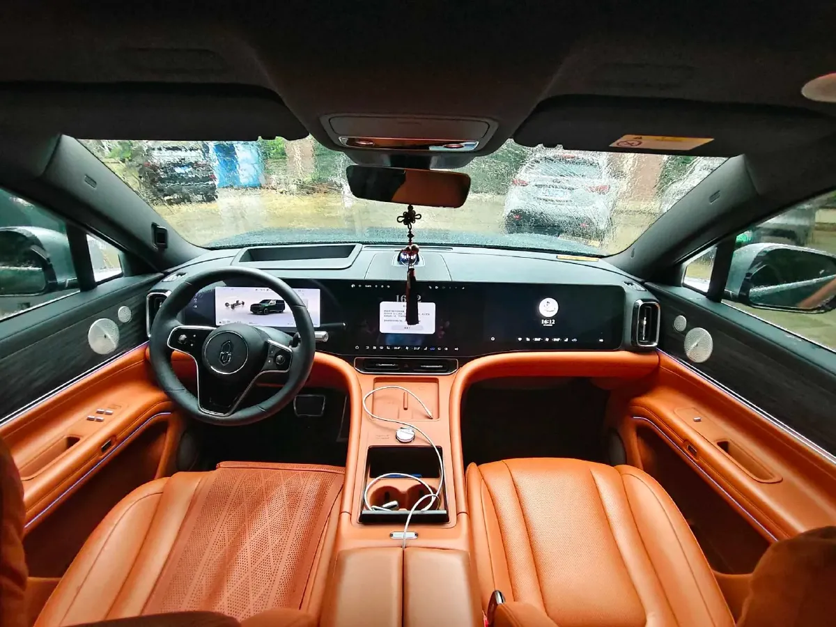 2024 AITO AITO M9 1.5T 152HP L4 REEV 42KWH,autocango,china used car exporter,china ev exporter,chinese used car exporter,chinese used ev exporter