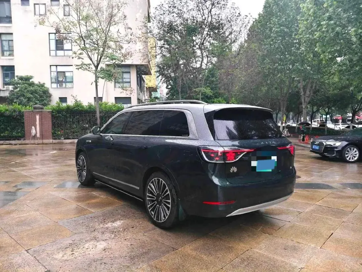 2024 AITO AITO M9 1.5T 152HP L4 REEV 42KWH,autocango,china used car exporter,china ev exporter,chinese used car exporter,chinese used ev exporter