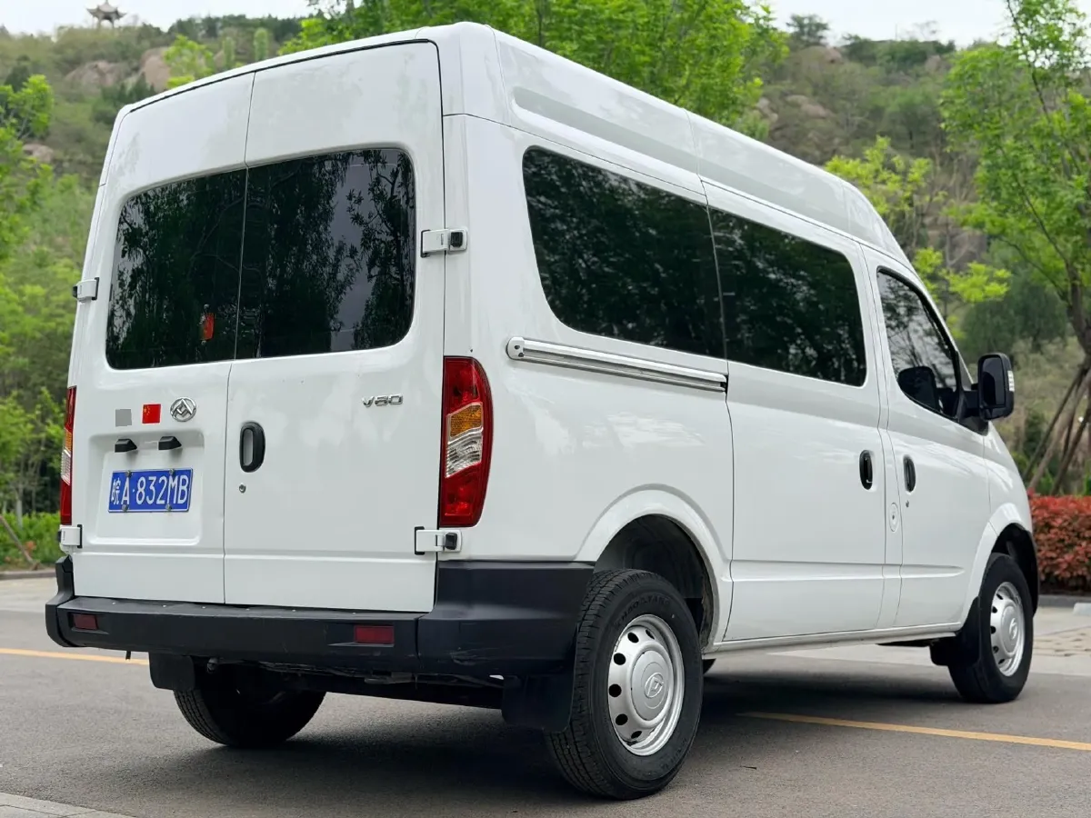 2020 MAXUS XinTu V80 2.5T 136HP L4 6MT,autocango,china used car exporter,china ev exporter,chinese used car exporter,chinese used ev exporter