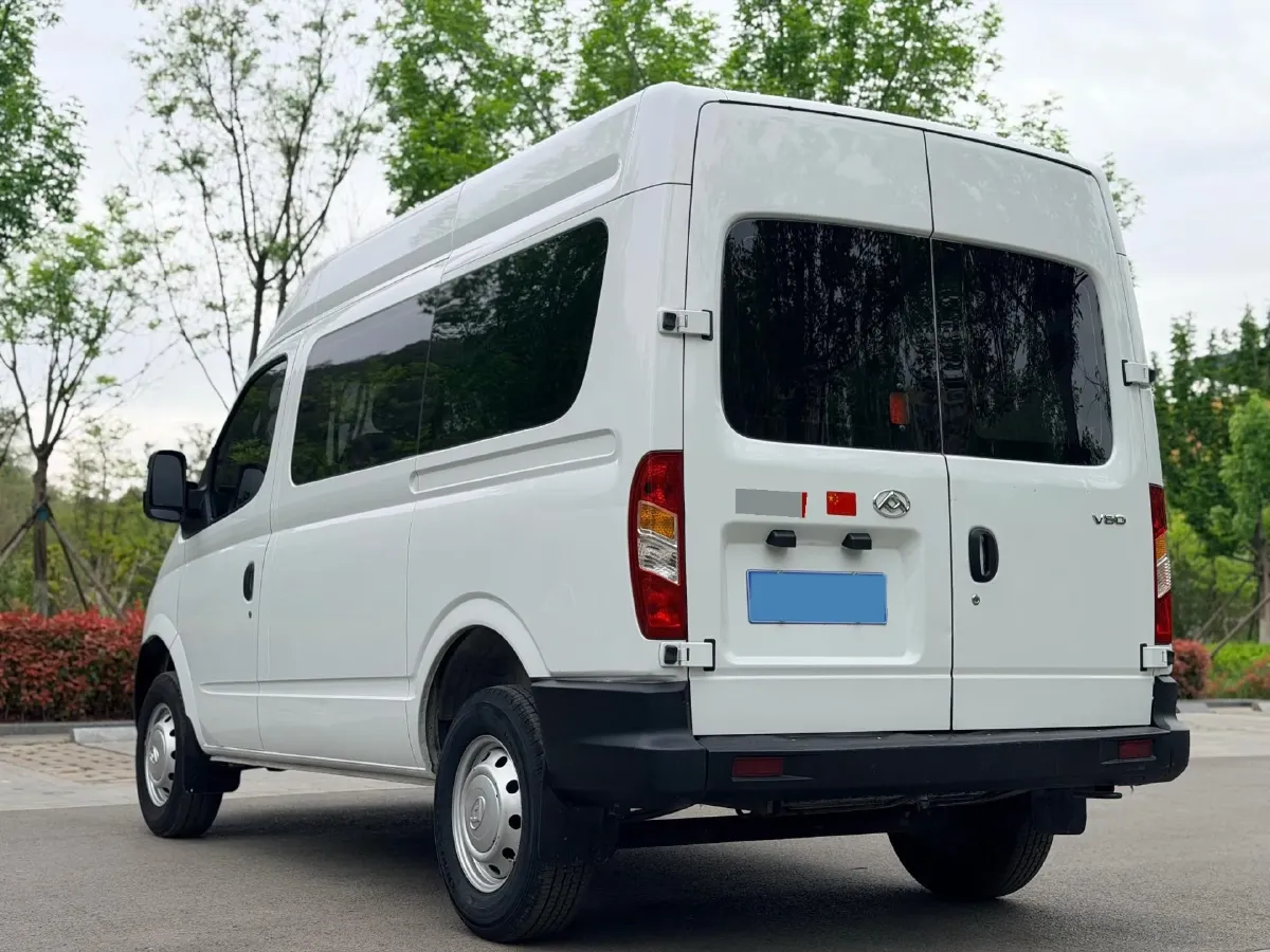 2020 MAXUS XinTu V80 2.5T 136HP L4 6MT,autocango,china used car exporter,china ev exporter,chinese used car exporter,chinese used ev exporter