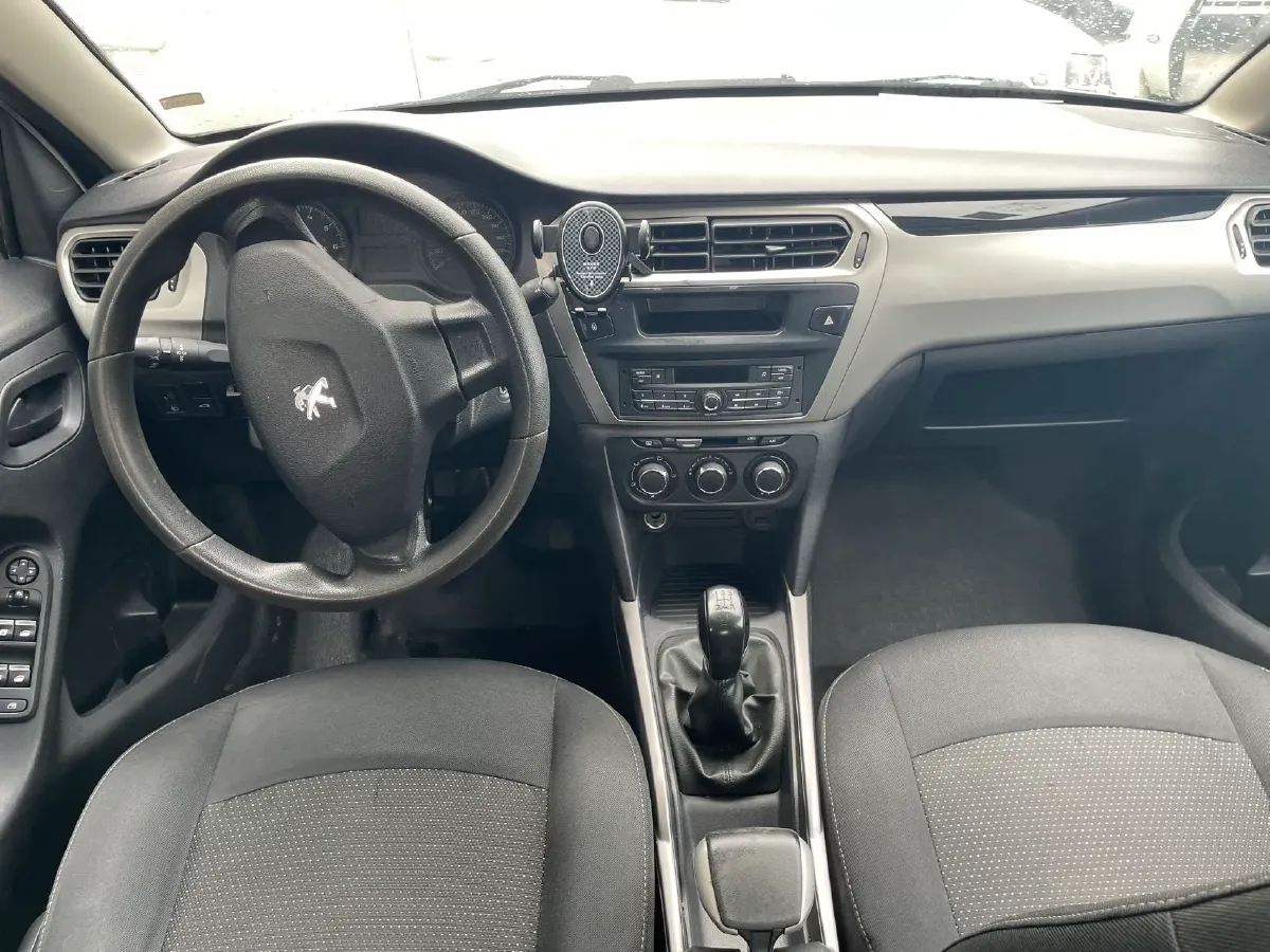 2018 Peugeot 301 1.6L 117HP L4 5MT,autocango,china used car exporter,china ev exporter,chinese used car exporter,chinese used ev exporter