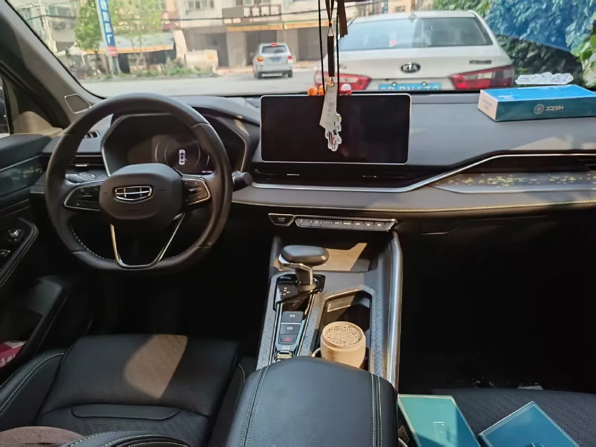 2023 Geely Preface 1.5T 181HP L4 7DCT,autocango,china used car exporter,china ev exporter,chinese used car exporter,chinese used ev exporter