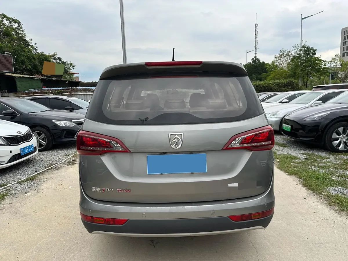 2019 BaoJun 730 1.5T 147HP L4 CVT,autocango,china used car exporter,china ev exporter,chinese used car exporter,chinese used ev exporter
