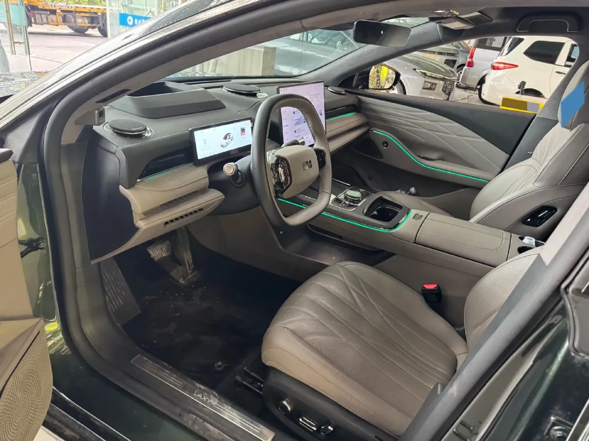 2025 Geely Galaxy Starshine 8 1.5T 163HP L4 3DHT PHEV 27.69KWH,autocango,china used car exporter,china ev exporter,chinese used car exporter,chinese used ev exporter