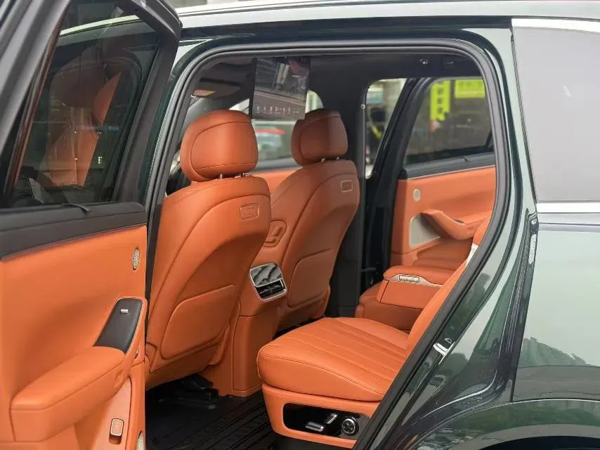 2026 AITO AITO M7 REEV 160HP REEV,autocango,china used car exporter,china ev exporter,chinese used car exporter,chinese used ev exporter