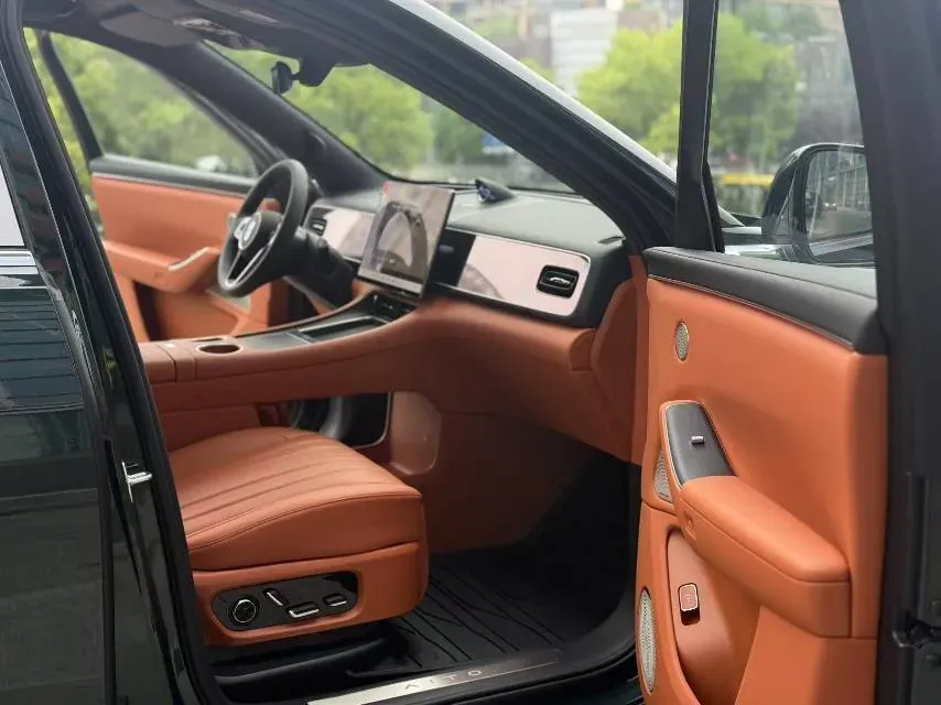 2026 AITO AITO M7 REEV 160HP REEV,autocango,china used car exporter,china ev exporter,chinese used car exporter,chinese used ev exporter