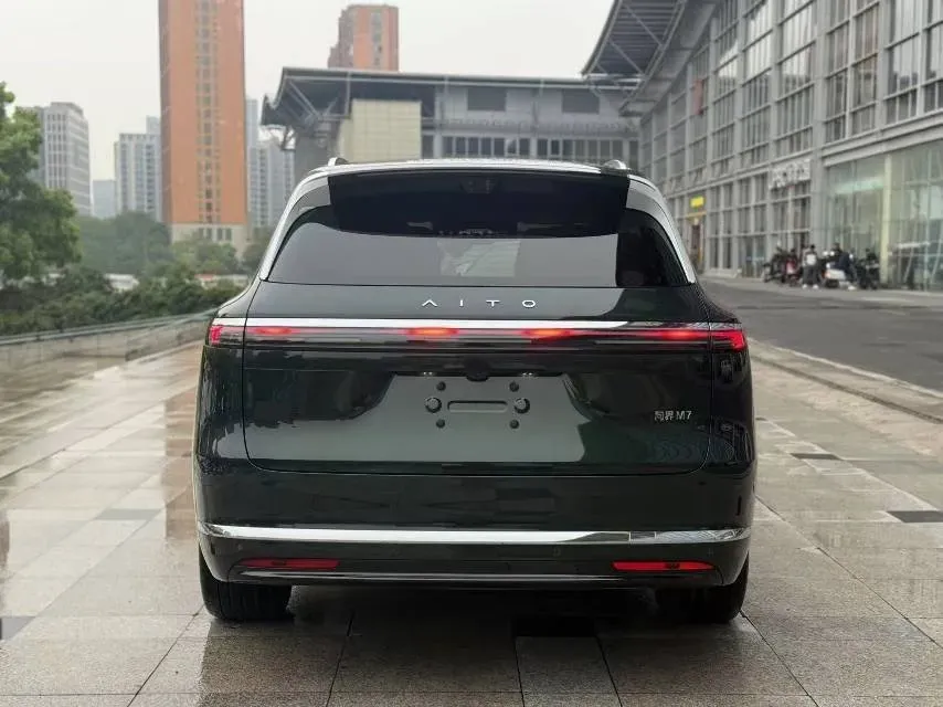 2026 AITO AITO M7 REEV 160HP REEV,autocango,china used car exporter,china ev exporter,chinese used car exporter,chinese used ev exporter