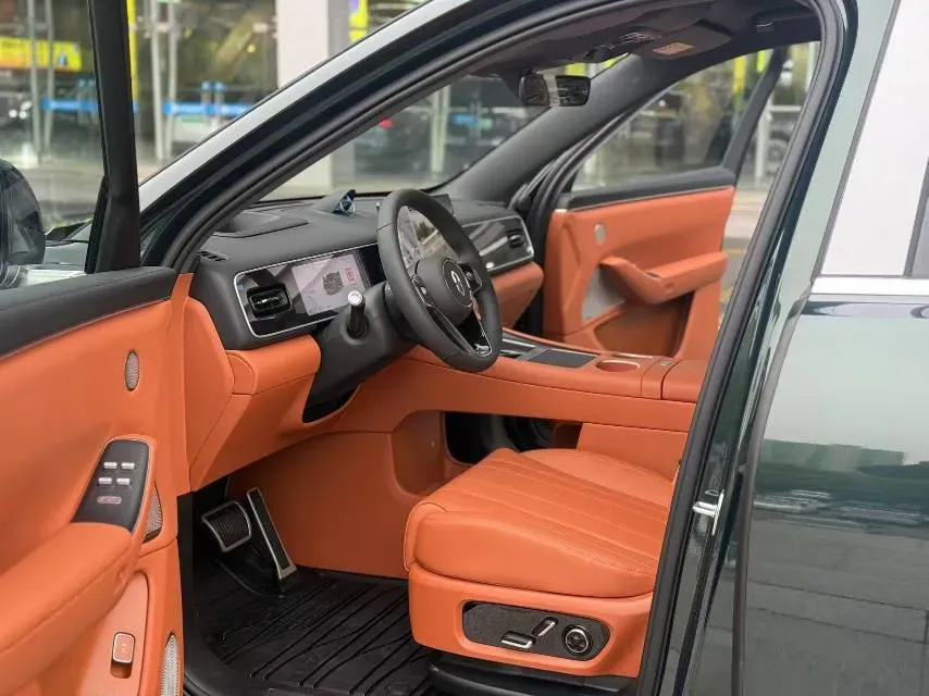 2026 AITO AITO M7 REEV 160HP REEV,autocango,china used car exporter,china ev exporter,chinese used car exporter,chinese used ev exporter