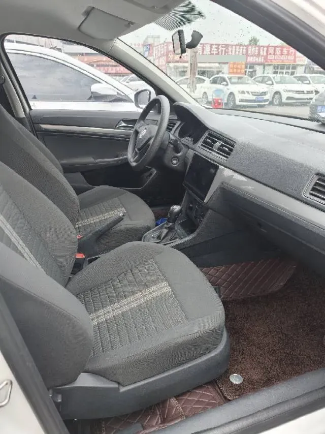 2019 Volkswagen T-Cross 1.5L 113HP L4 6AT,autocango,china used car exporter,china ev exporter,chinese used car exporter,chinese used ev exporter