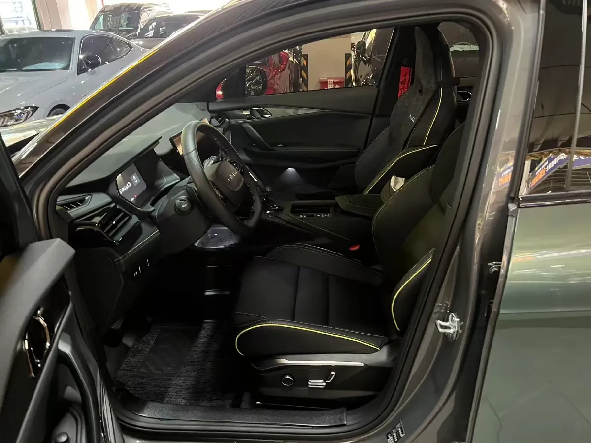 2023 LYNK&CO 06 1.5T 181HP L4 7DCT,autocango,china used car exporter,china ev exporter,chinese used car exporter,chinese used ev exporter