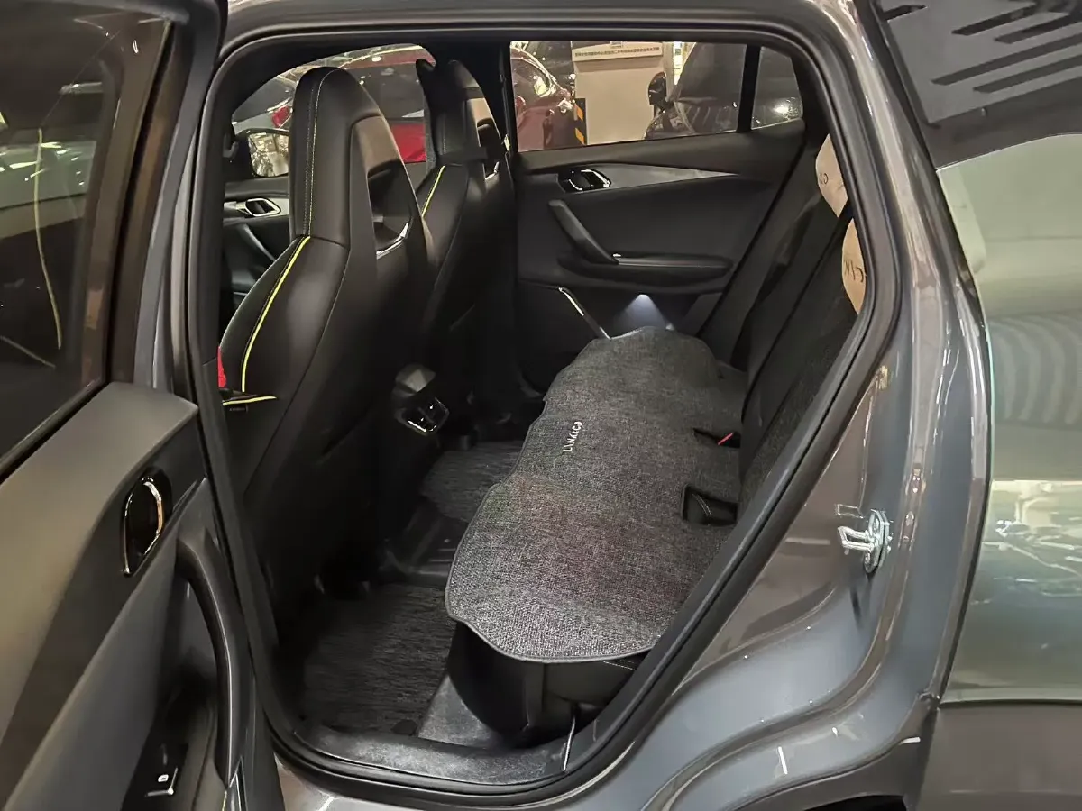 2023 LYNK&CO 06 1.5T 181HP L4 7DCT,autocango,china used car exporter,china ev exporter,chinese used car exporter,chinese used ev exporter