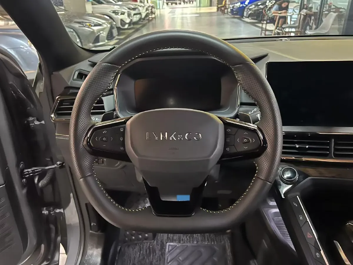 2023 LYNK&CO 06 1.5T 181HP L4 7DCT,autocango,china used car exporter,china ev exporter,chinese used car exporter,chinese used ev exporter