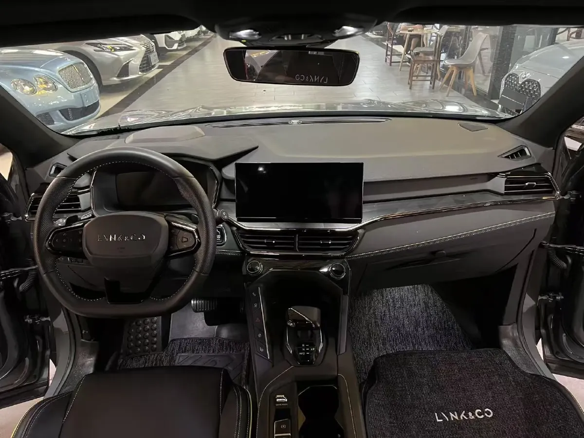 2023 LYNK&CO 06 1.5T 181HP L4 7DCT,autocango,china used car exporter,china ev exporter,chinese used car exporter,chinese used ev exporter