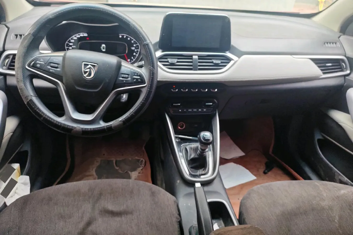 2019 BaoJun 510 1.5L 112HP L4 6MT,autocango,china used car exporter,china ev exporter,chinese used car exporter,chinese used ev exporter