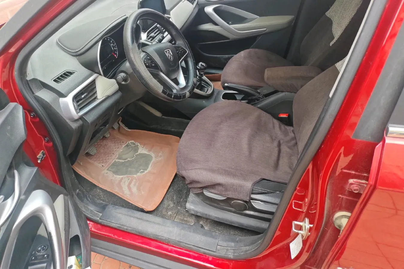 2019 BaoJun 510 1.5L 112HP L4 6MT,autocango,china used car exporter,china ev exporter,chinese used car exporter,chinese used ev exporter