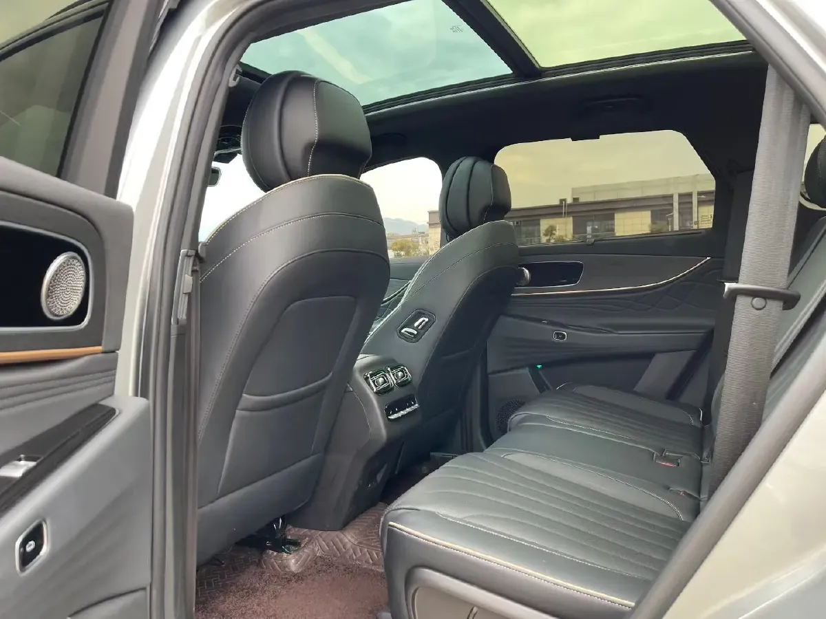 2023 Chery Tiggo 9 2.0T 261HP L4 8AT,autocango,china used car exporter,china ev exporter,chinese used car exporter,chinese used ev exporter