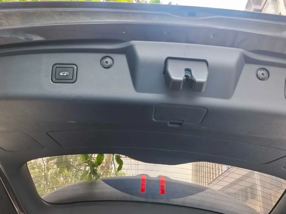 2020 ChangAn CS75 Plus 2.0T 233HP L4 8AT,autocango,china used car exporter,china ev exporter,chinese used car exporter,chinese used ev exporter